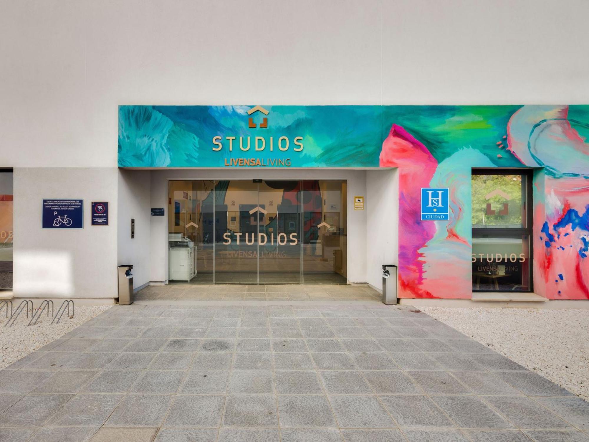 Livensa Living Studios Malaga Feria Eksteriør bilde